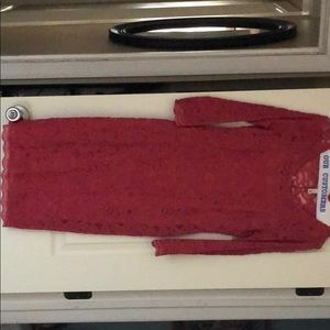 Lace maternity dress